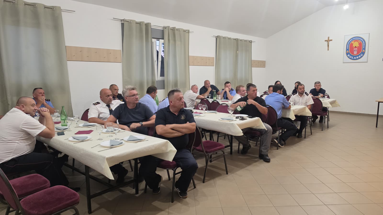 Delegati vatrogasnih društava općine Gornja Rijeka na skupštini