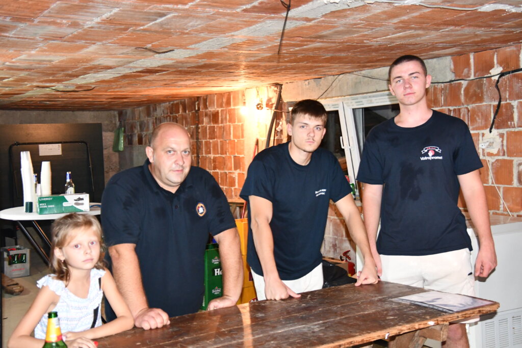 Barmeni Goran, Karlo i Matija