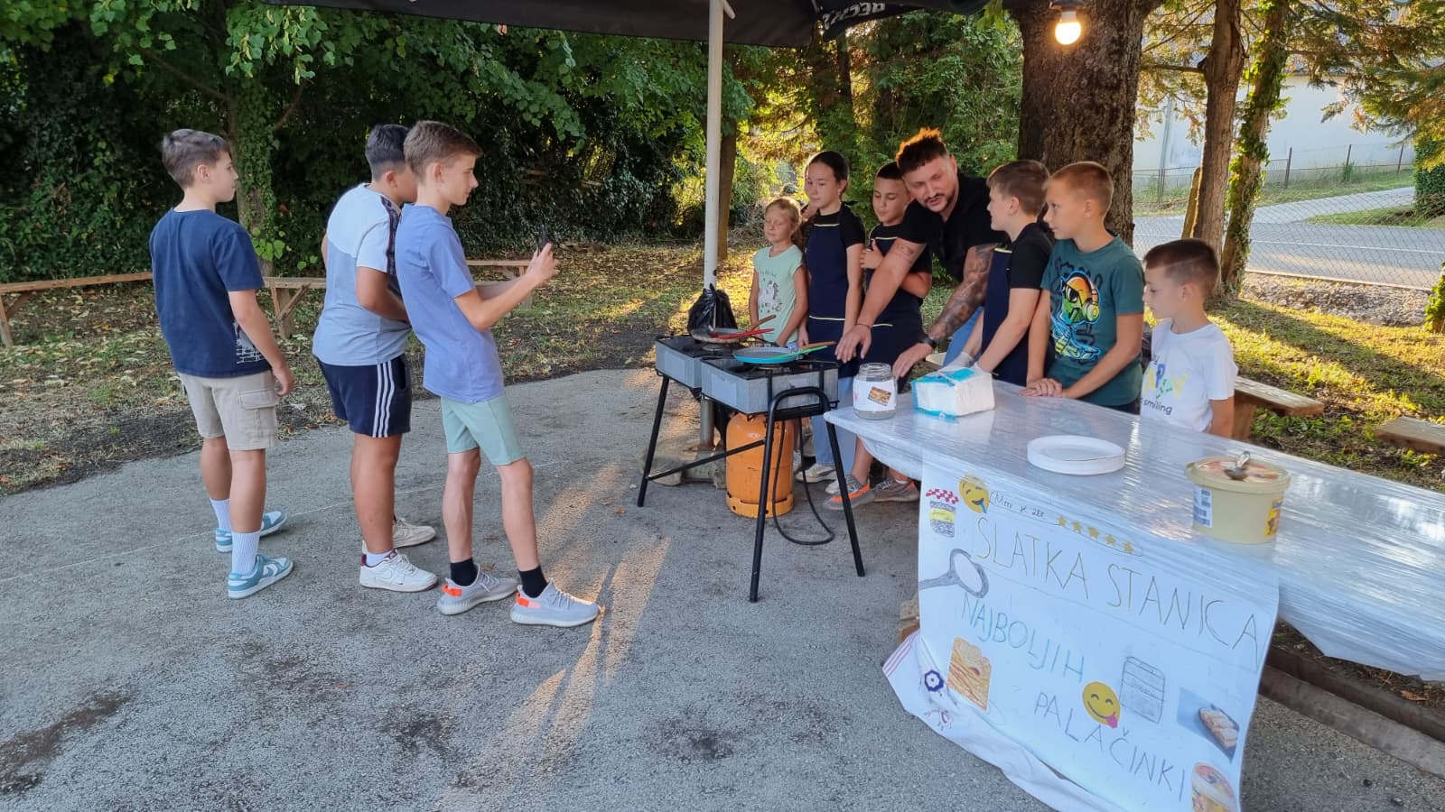 Mladi prezentiraju palačinke